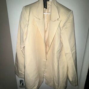 PrettyLittleThing Cream Women's Blazer